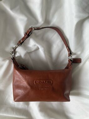Y2K COACH Brown Leather Shoulder Bag
